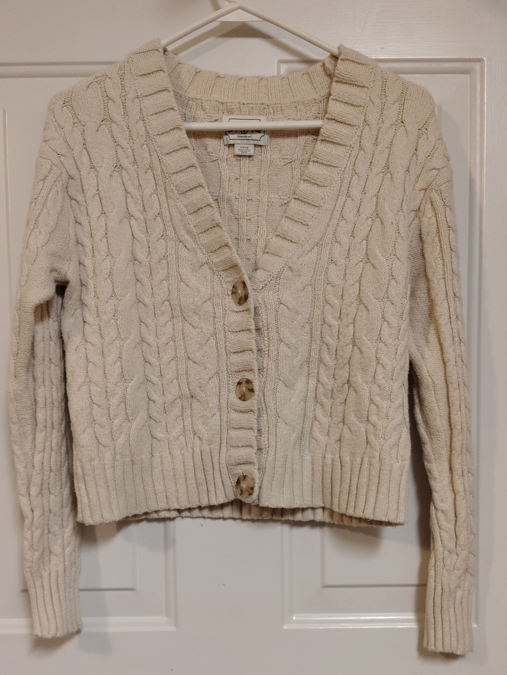 American Eagle Vintage Cream Cable Knit V-Neck Cardigan